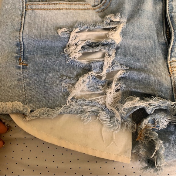 American Eagle Shorts Size 6 - Picture 3 of 6